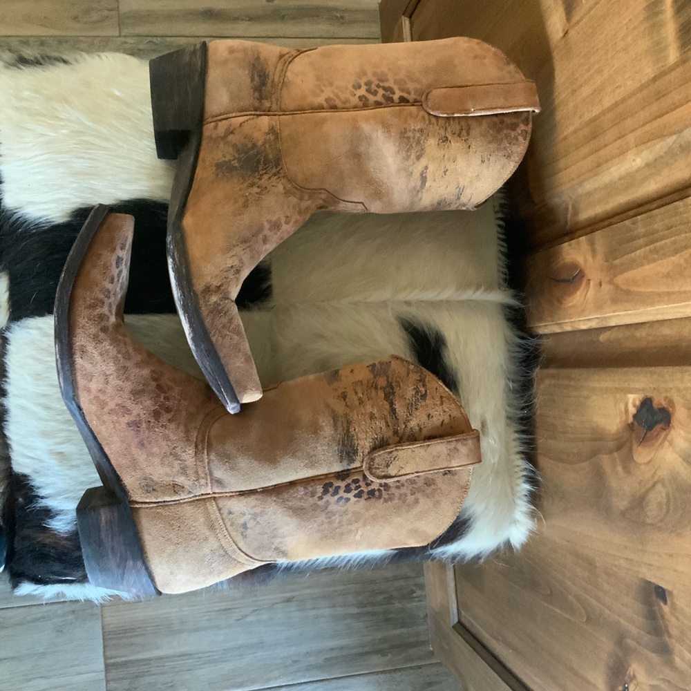 Old Gringo Tan Heeled Boots - Picture 4 of 11